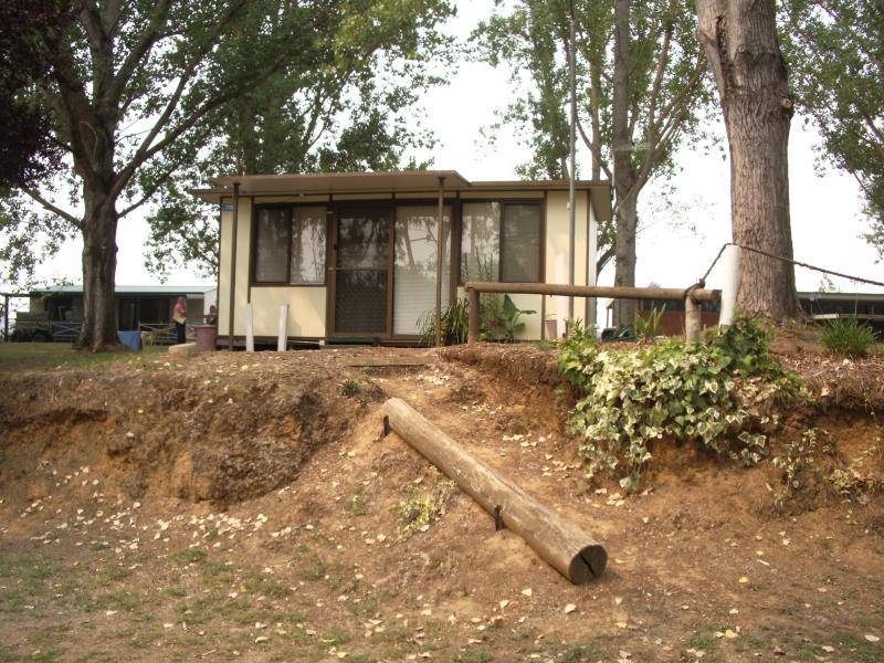 . C/- WALWA RIVERSIDE CARAVAN PARK, RIVER ROAD, Walwa VIC 3709