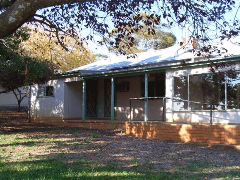 . WYCOMBE, Holbrook NSW 2644