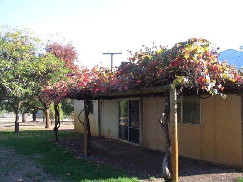 . WYCOMBE, Holbrook NSW 2644