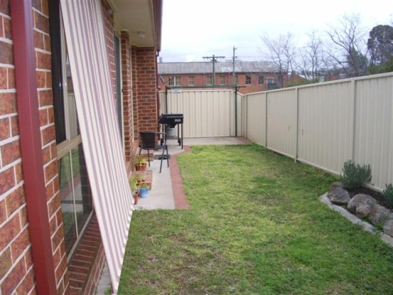 3/354 SCHUBACH STREET, Albury NSW 2640