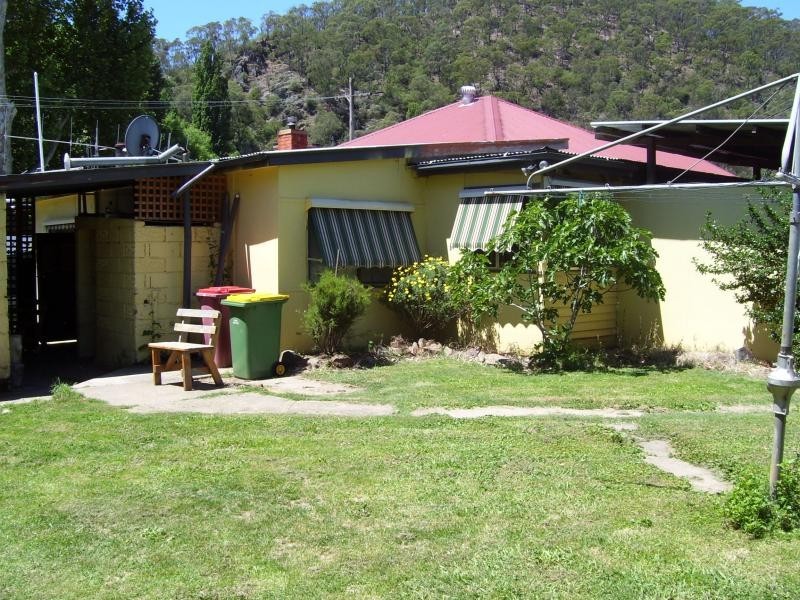 . OMEO HIGHWAY, Mitta Mitta VIC 3701
