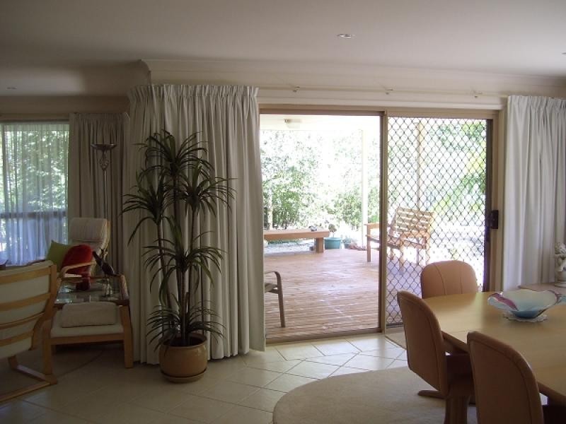 2 HALL COURT, Howlong NSW 2643