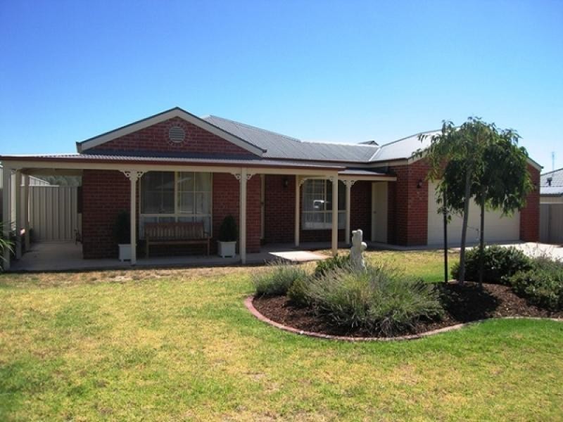 7 Kelle Court, Wodonga VIC 3690