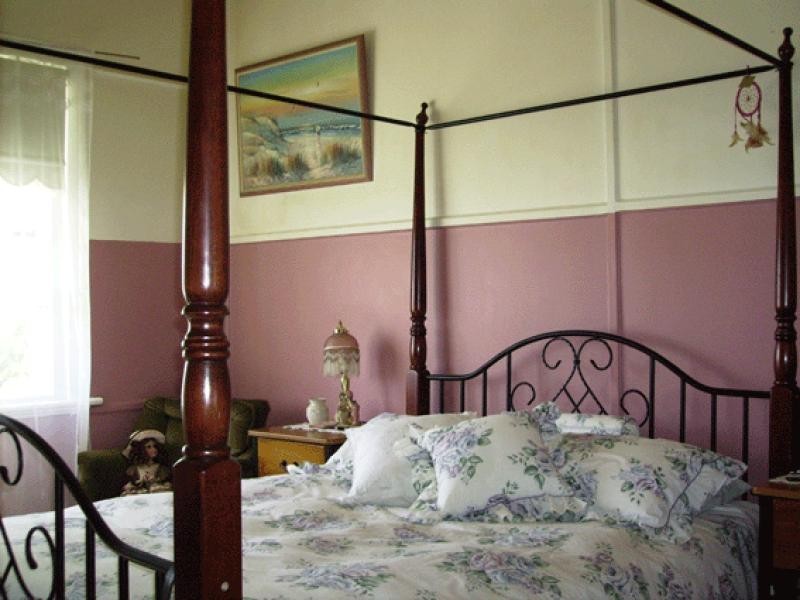 44 BARDWELL STREET, Holbrook NSW 2644