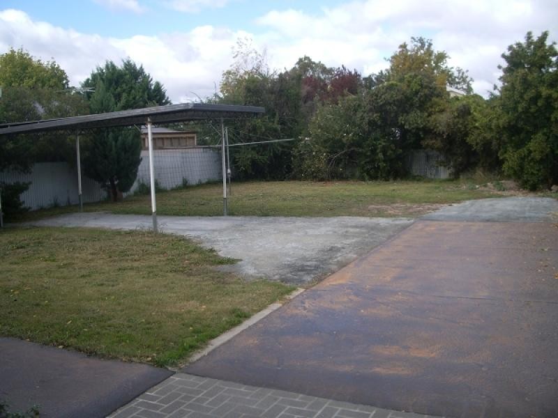 423 HUME STREET, Albury NSW 2640