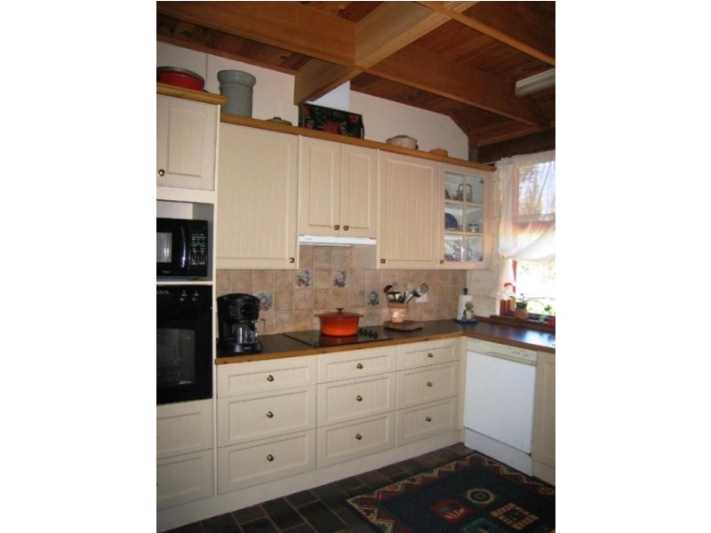 9 Windham Street, Yackandandah VIC 3749