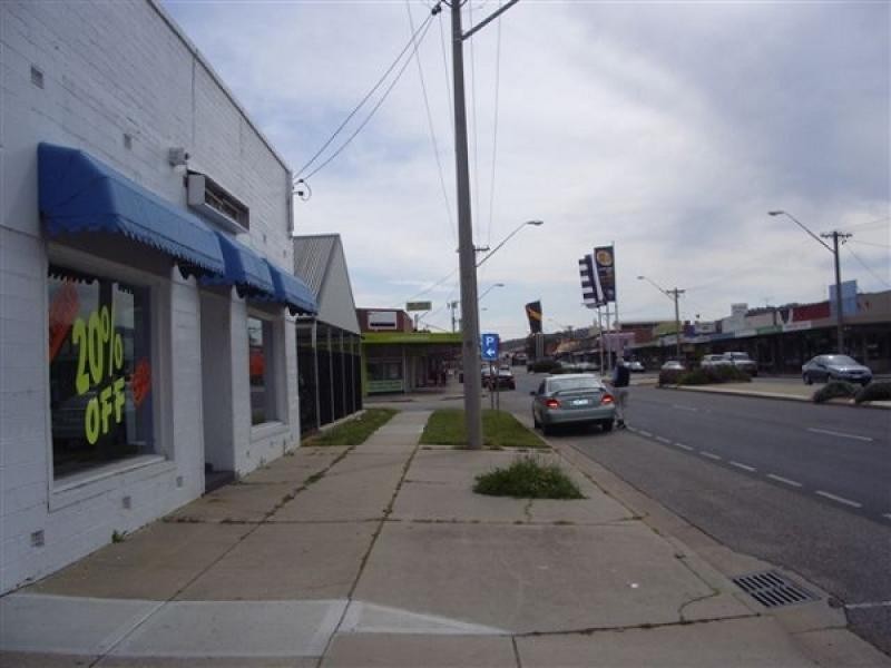 1067 MATE STREET, Albury NSW 2640