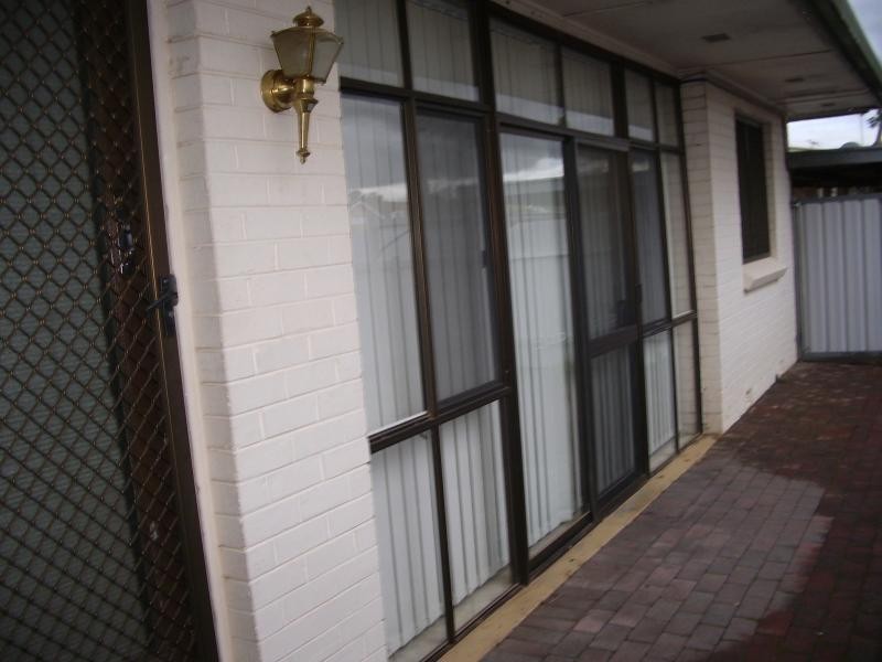 UNIT 4/601 WYSE STREET, Albury NSW 2640