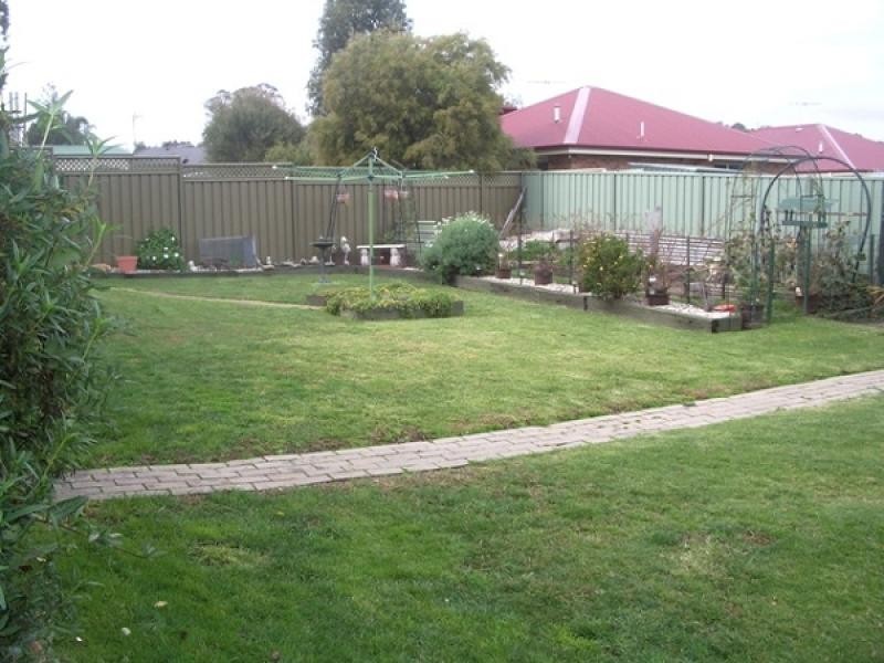 10 Kennedia Street, Thurgoona NSW 2640