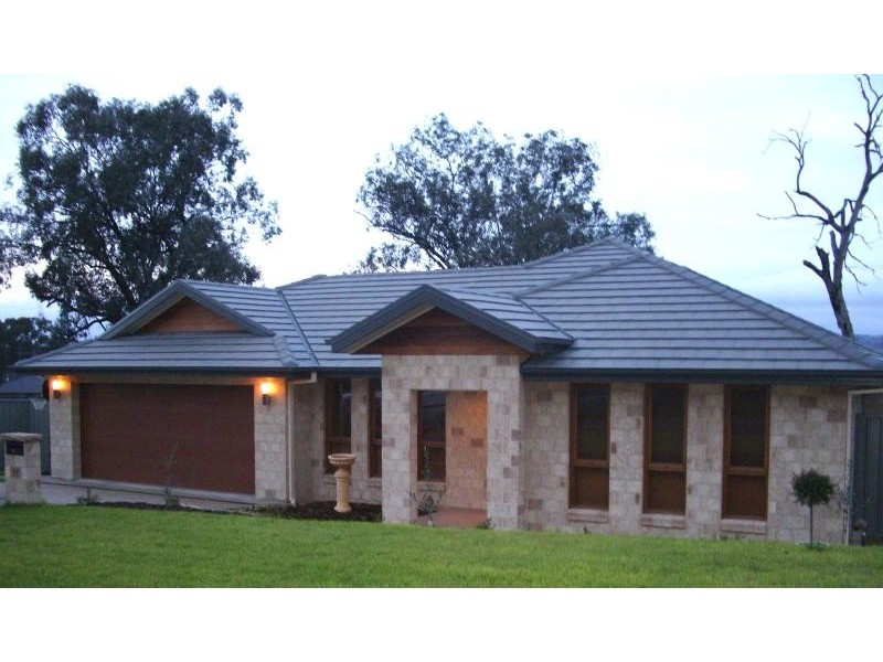 17 REDBOX DRIVE, Thurgoona NSW 2640