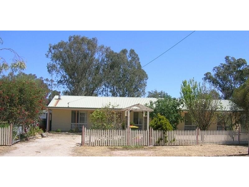 26 Charles Street, Balldale NSW 2646