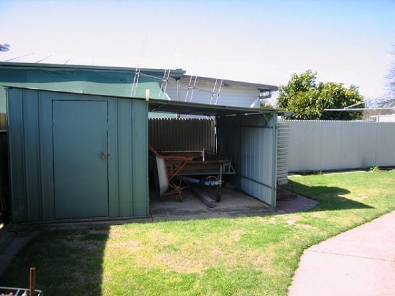 2 Norah Avenue, Wodonga VIC 3690