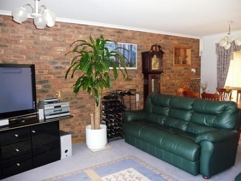 136 De Kerilleau Drive, Wodonga VIC 3690