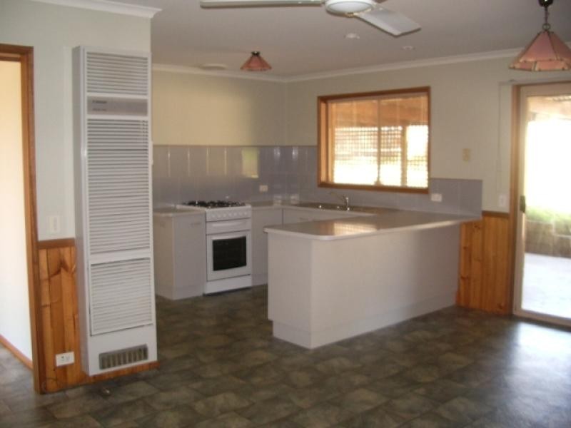 657 Wilkinson Street, Glenroy, Albury NSW 2640