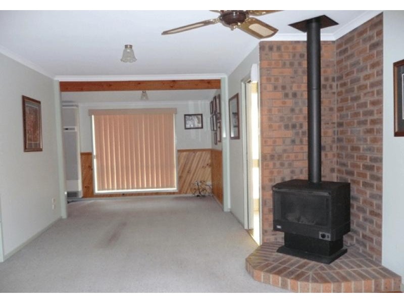 24 Vine Street, Holbrook NSW 2644