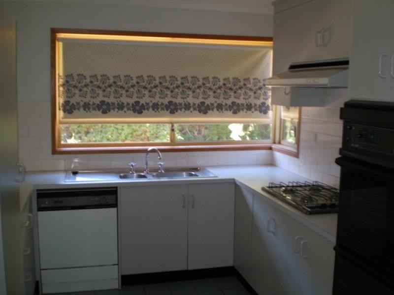 584 Thurgoona Street, Albury NSW 2640