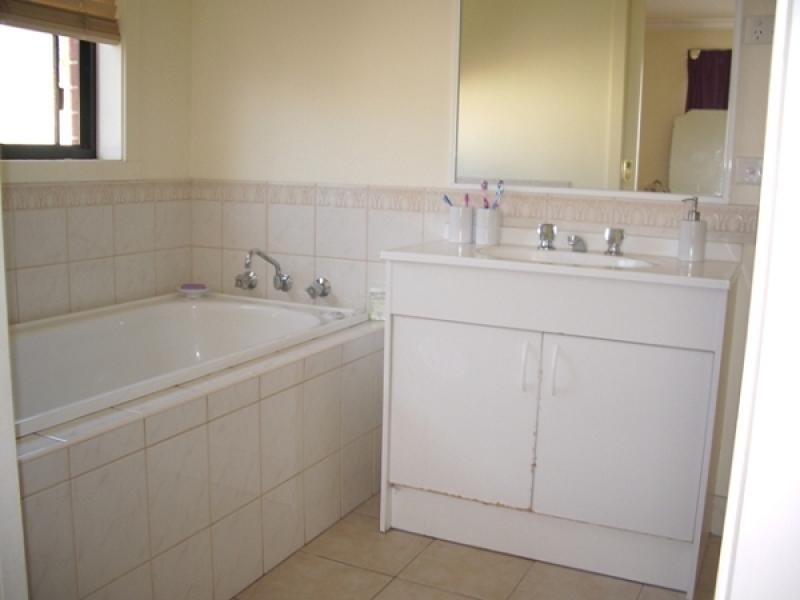 114 Gibson Street, Jindera NSW 2642