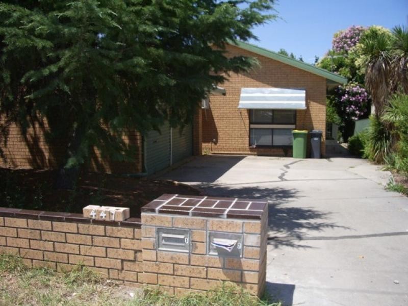 2/447 Perry Street, Albury NSW 2640