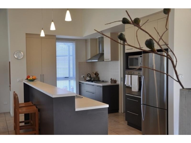 37 Newton Circuit, Thurgoona NSW 2640