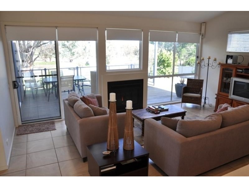 37 Newton Circuit, Thurgoona NSW 2640