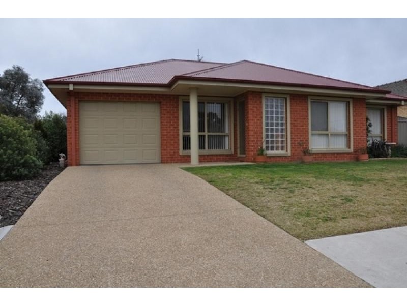 Unit 1, 570 Buchhorn Street, Lavington, Albury NSW 2640