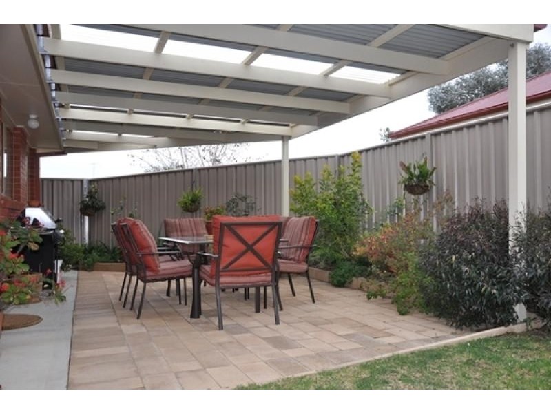 Unit 1, 570 Buchhorn Street, Lavington, Albury NSW 2640