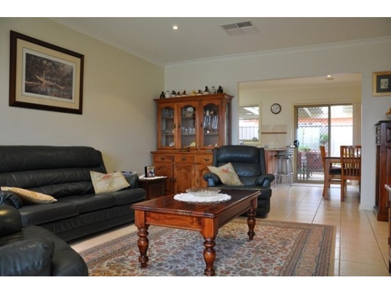 Unit 1, 570 Buchhorn Street, Lavington, Albury NSW 2640