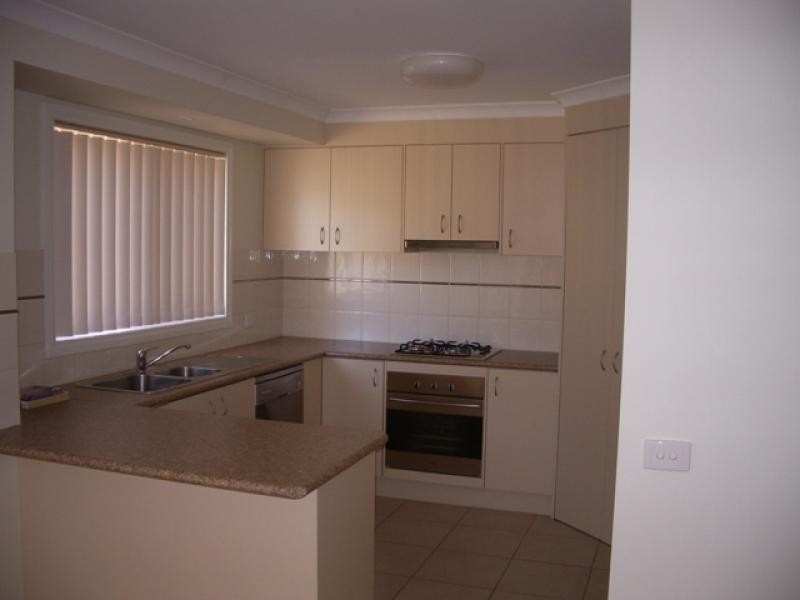 Unit 2/387 Parnall St, Albury NSW 2640