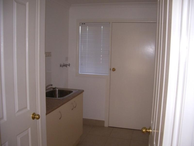 Unit 2/387 Parnall St, Albury NSW 2640
