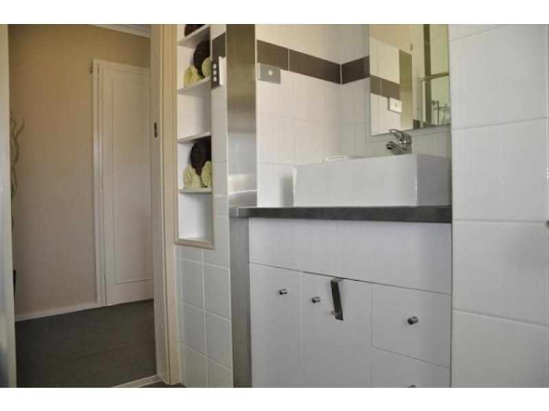 571 Logan Road, Albury NSW 2640