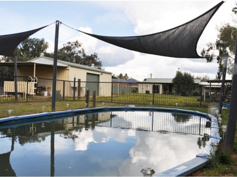 31 Clarke Street, Howlong NSW 2643