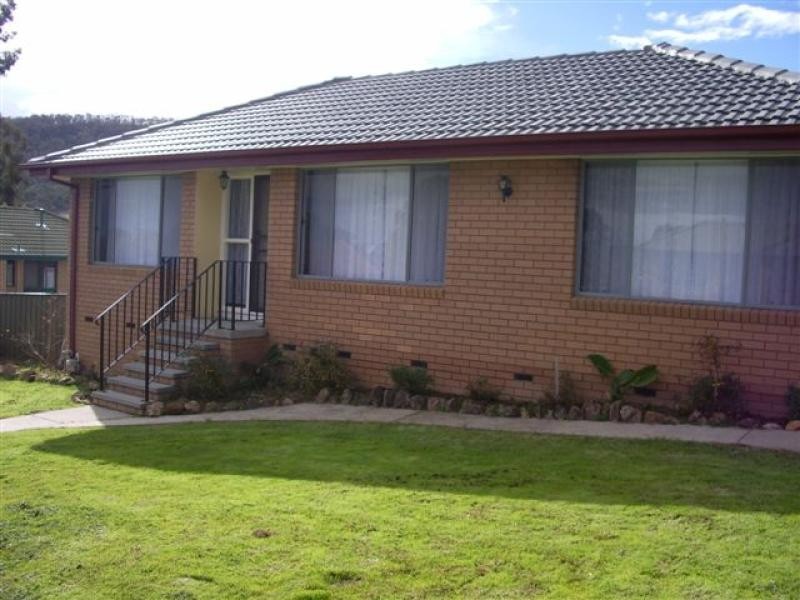 3 Hakea Place, Albury NSW 2640
