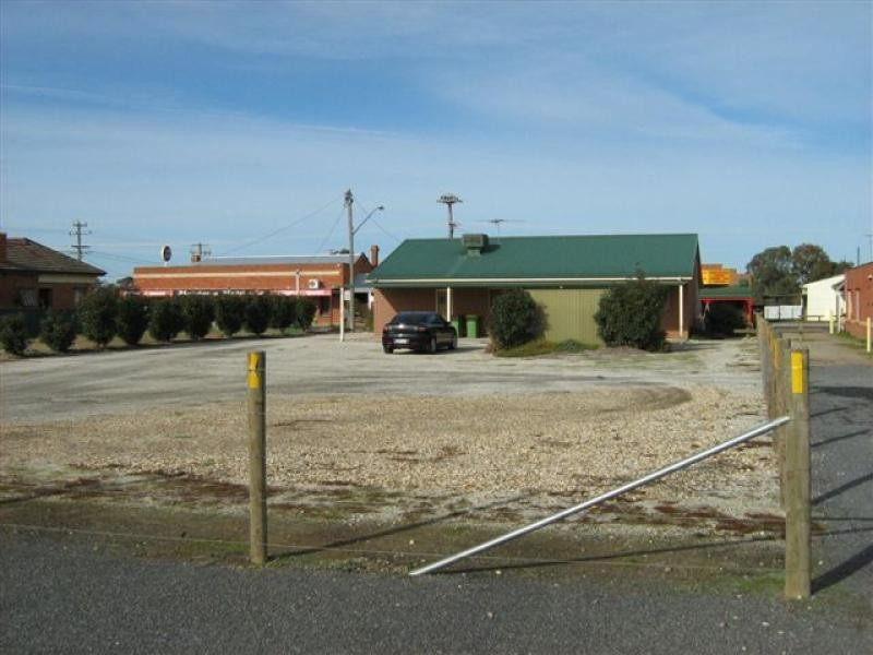 1 and 2 Hawkins Street, Howlong NSW 2643