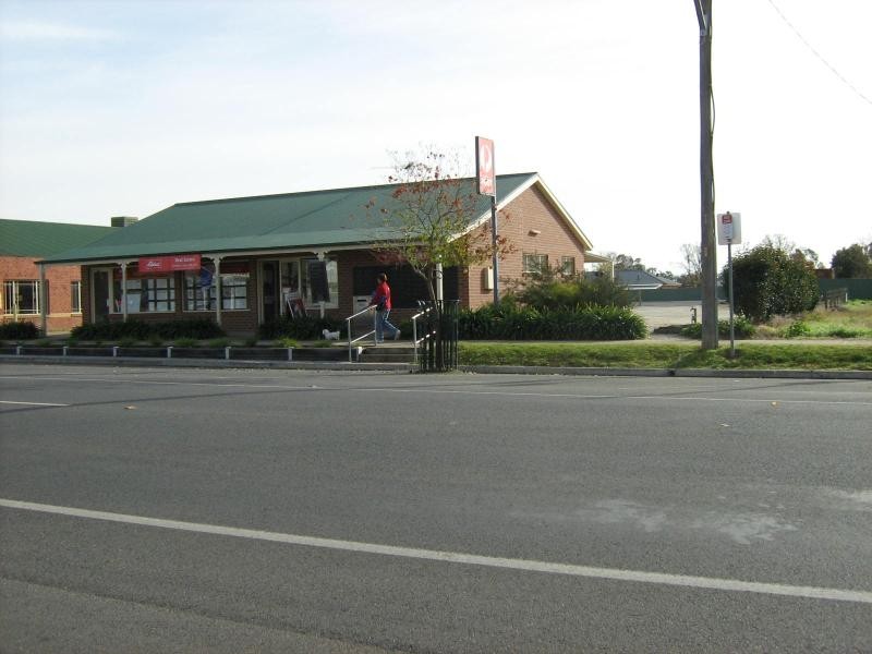 1 and 2 Hawkins Street, Howlong NSW 2643