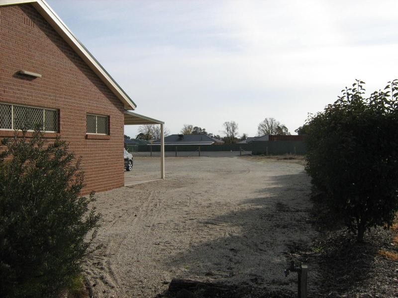 1 and 2 Hawkins Street, Howlong NSW 2643