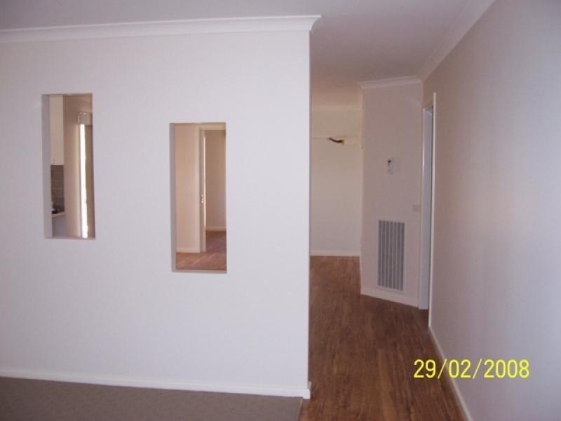 11 Warbler St, Albury NSW 2640