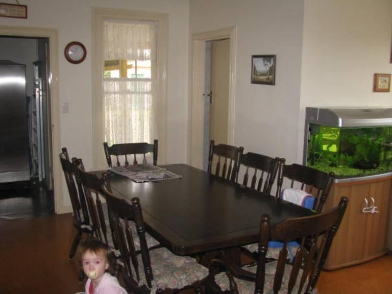 10 Victoria Street, Howlong NSW 2643