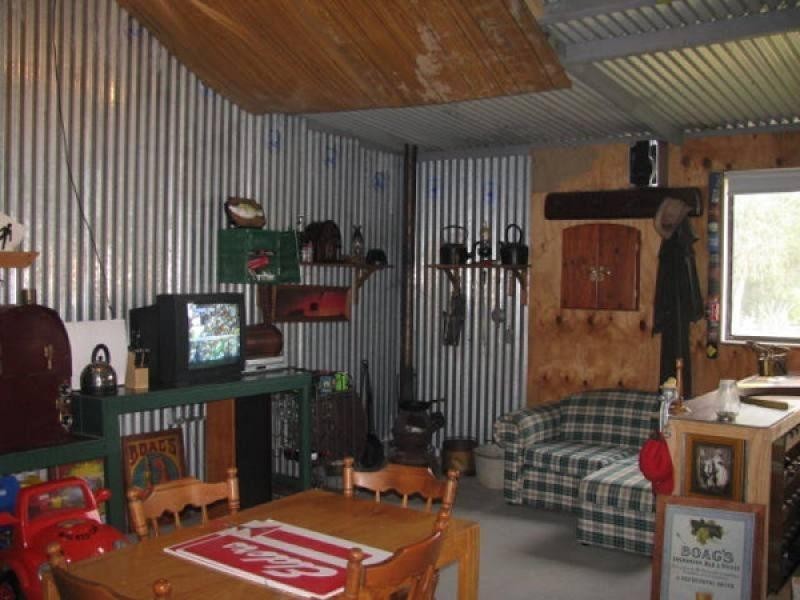 10 Victoria Street, Howlong NSW 2643