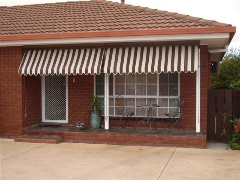 Unit 2/418 Ross Circuit, Albury NSW 2640