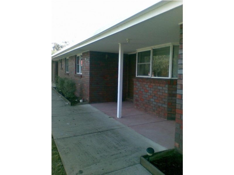 18 Benn Crescent, Albury NSW 2640