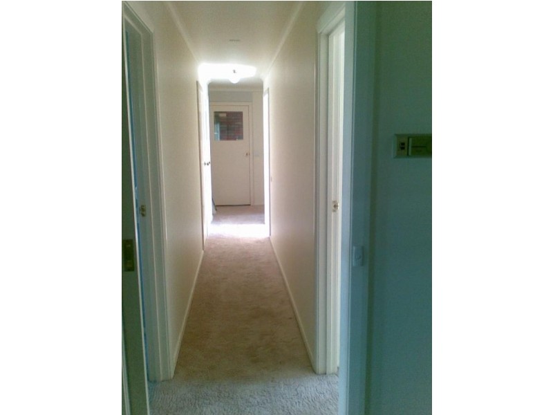 18 Benn Crescent, Albury NSW 2640