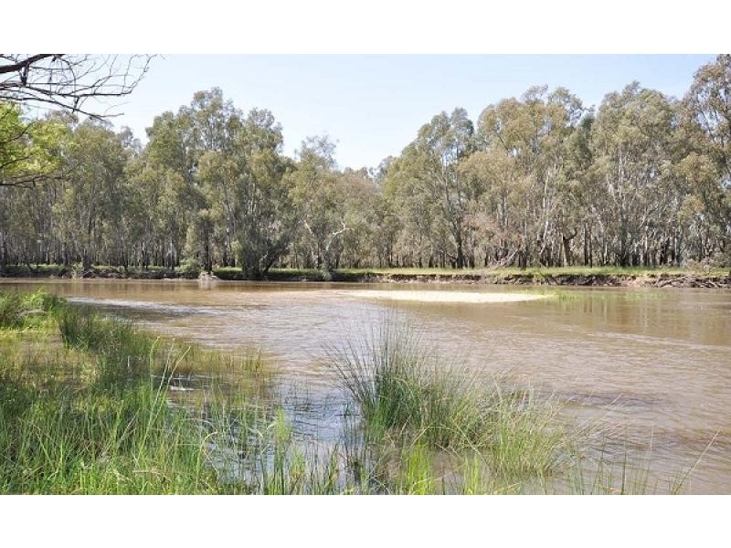 108 Short Street, Howlong NSW 2643