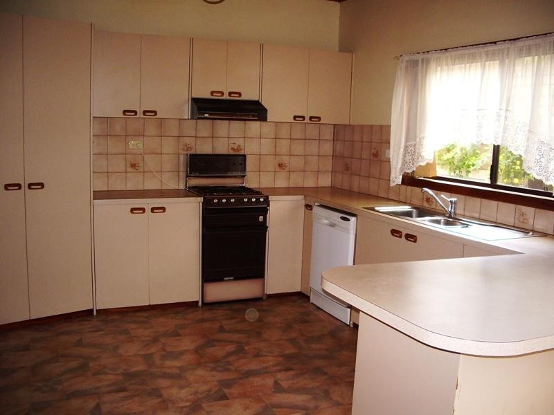 332 Macauley Street, Albury NSW 2640