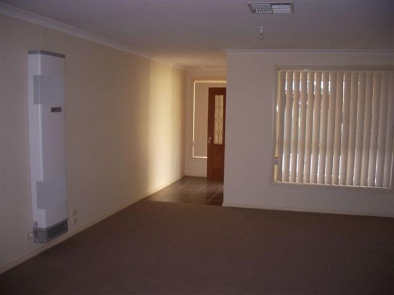 Unit 2 , 383 & 385 Smith Street, Albury NSW 2640