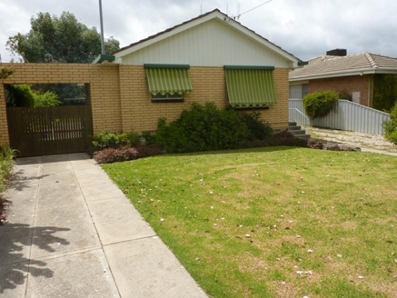 376 Eden Street, Lavington NSW 2641