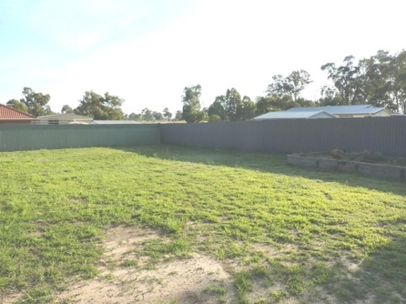 146 Hume Street, Howlong NSW 2643