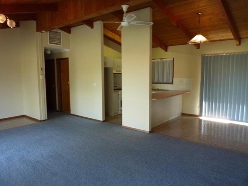 146 Hume Street, Howlong NSW 2643