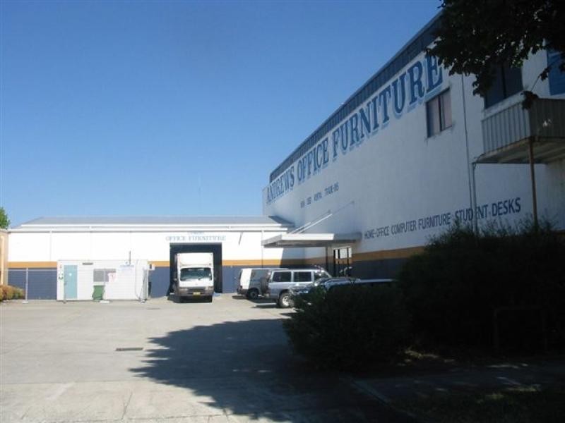 557 YOUNG STREET, Albury NSW 2640