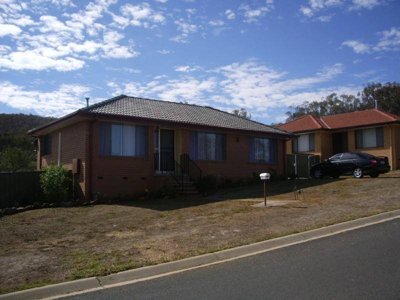 3 HAKEA PLACE, Albury NSW 2640