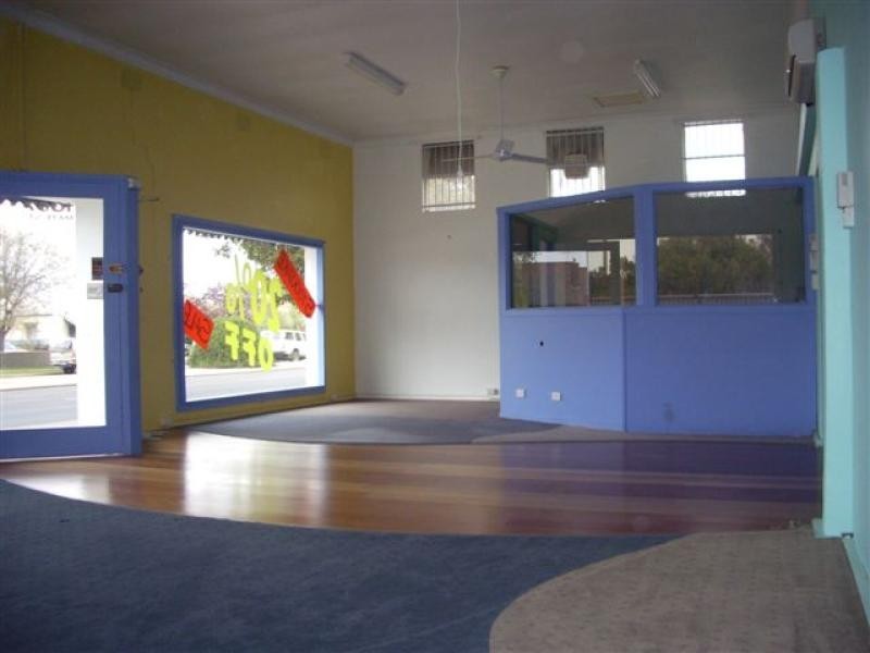 1067 MATE STREET, North Albury NSW 2640